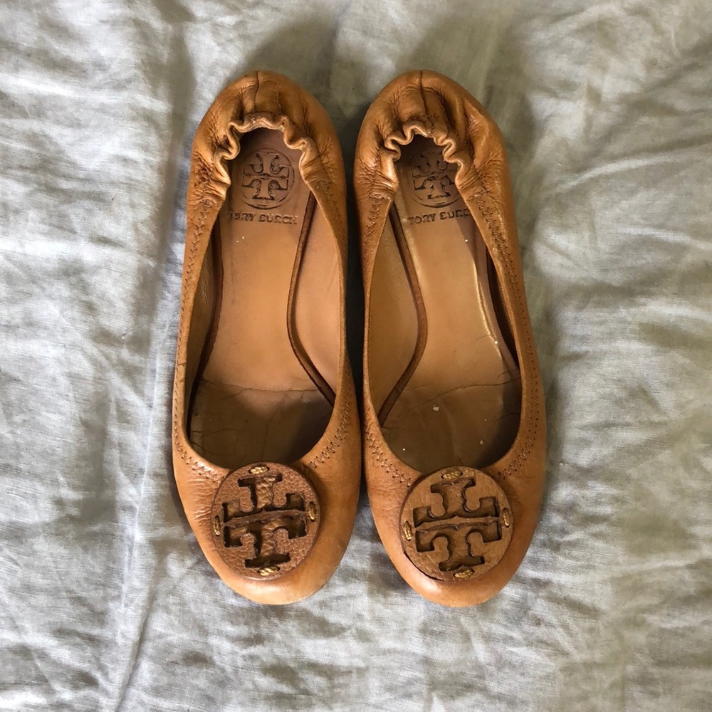 Tan Tory Burch flats